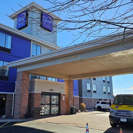 Sleep Inn & Suites Airport Milwaukee Exteriér fotografie